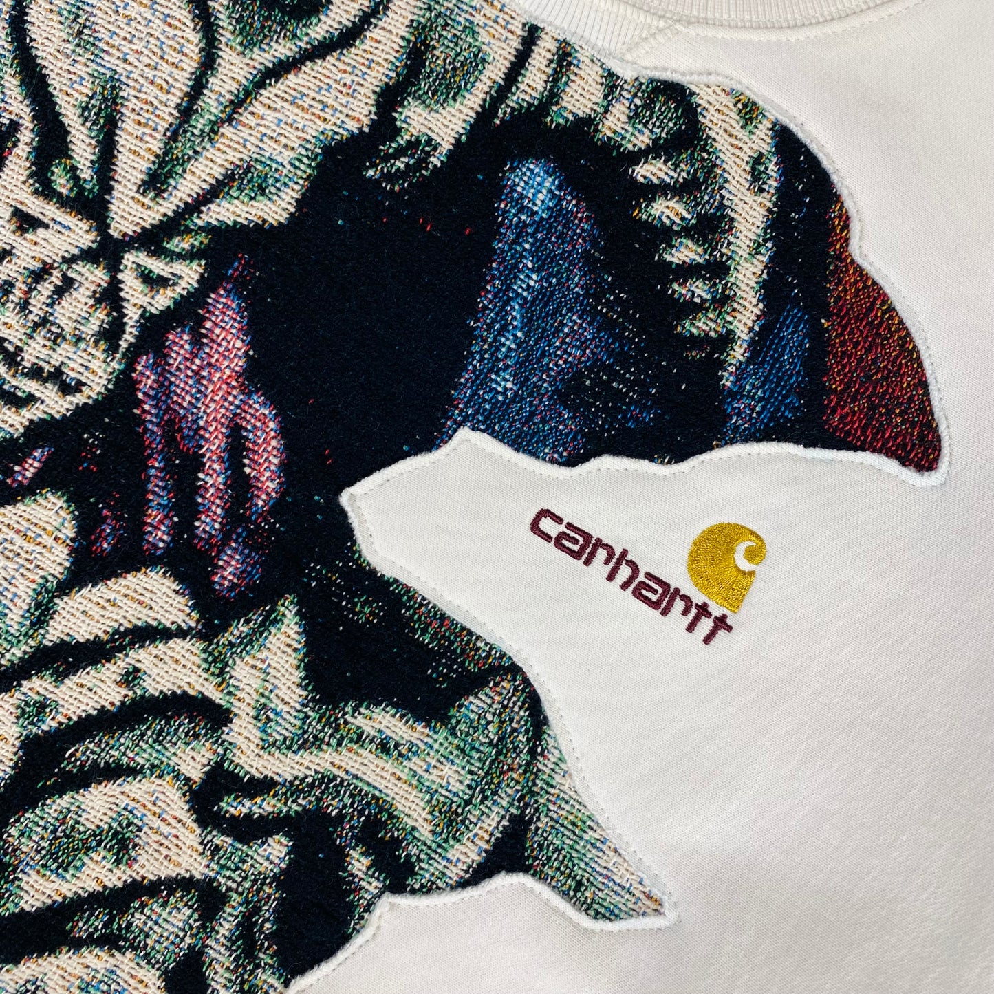 Carhartt Crewneck Summoned Skull